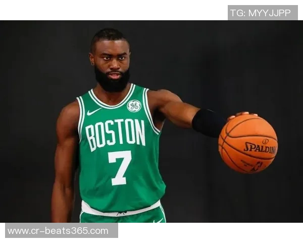 杰伦布朗称赞米诺特表现出色期待其在稳定性上持续进步