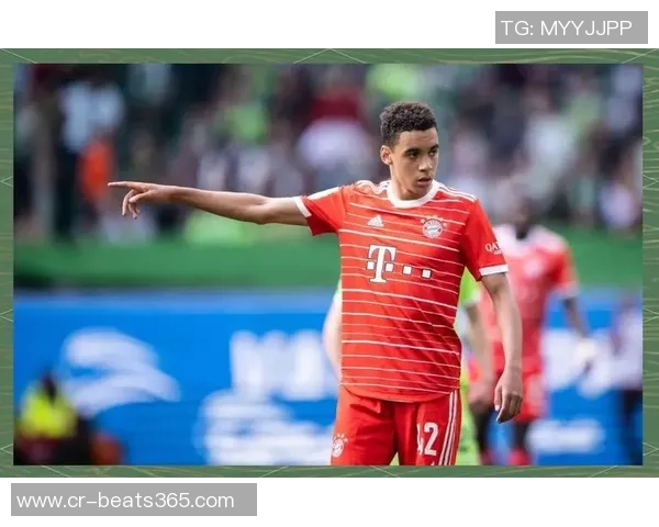 穆西亚拉即将回归拜仁合练今日进行单独训练状态良好 穆西亚拉即将回归拜仁合练今日进行单独训练状态良好